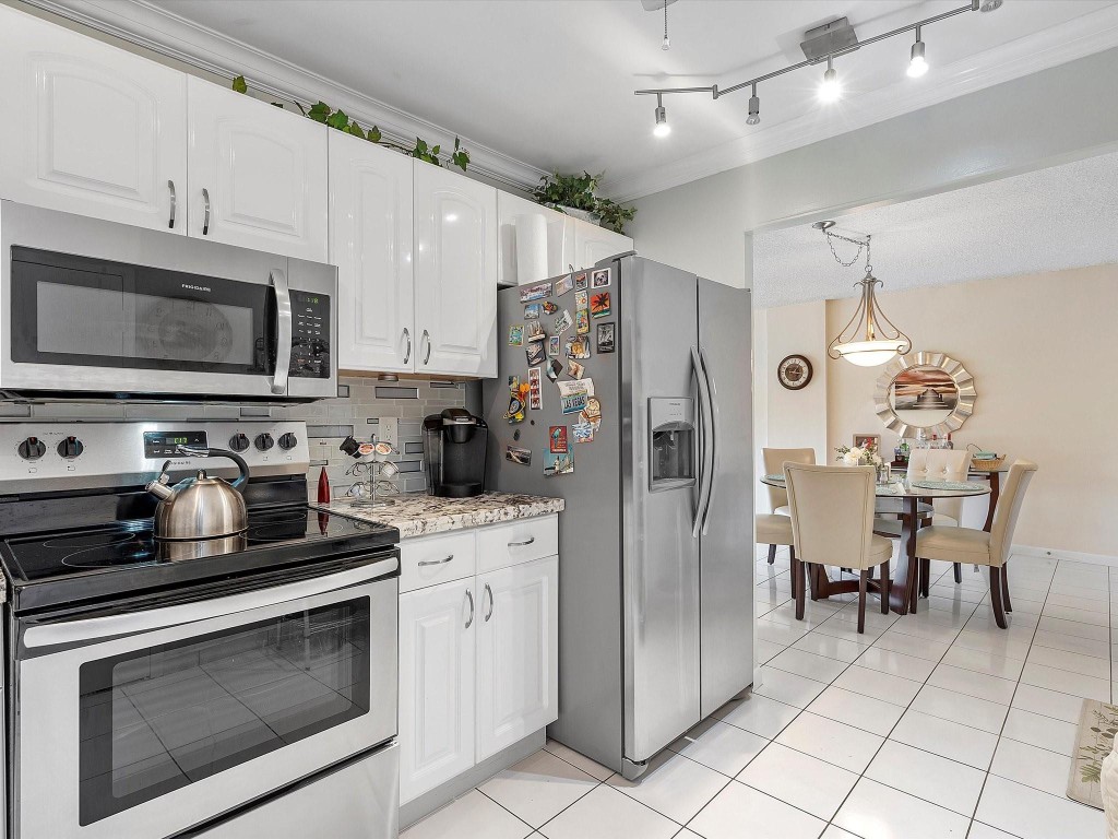 111 Golden Isles Drive C1