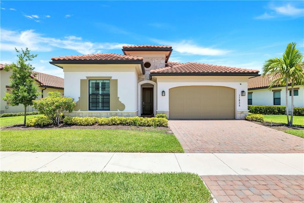 Photo of 11835 S Baypoint Cir, Parkland, FL 33076 (MLS # F10366231)