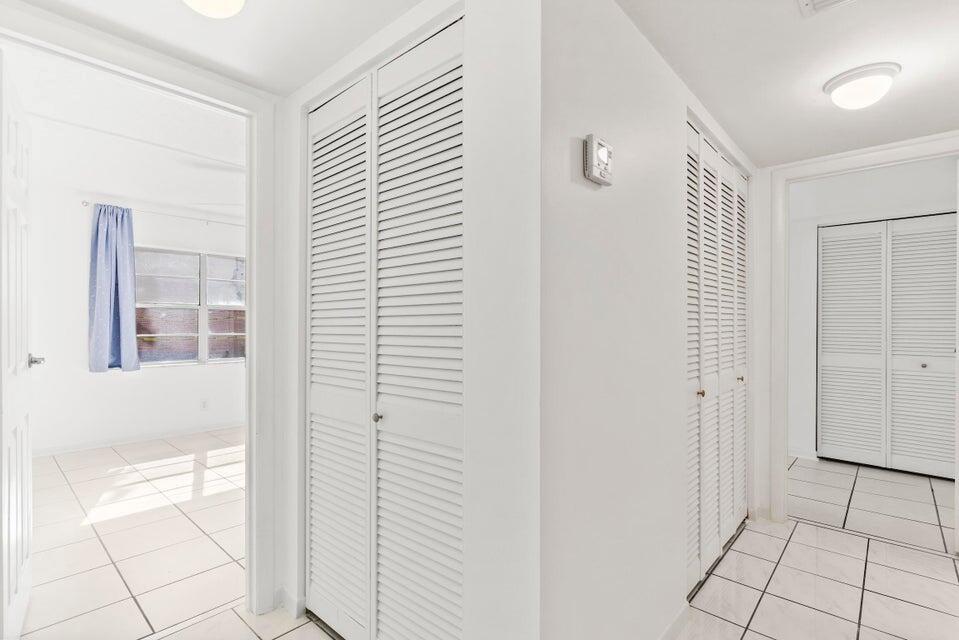 LAURELS AT MARGATE CONDO - Residential Lease