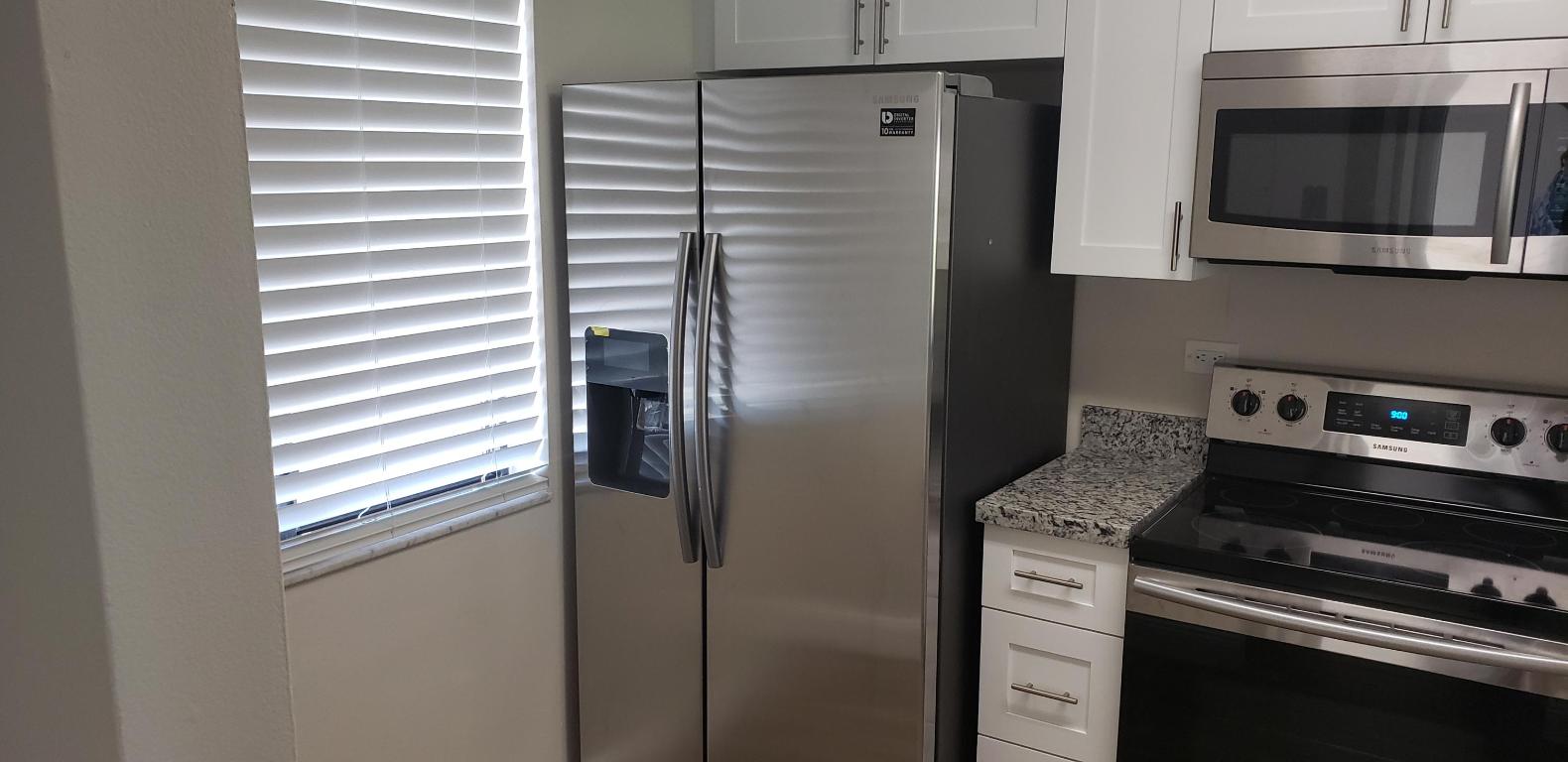 KENSINGTON WALK - Residential Lease