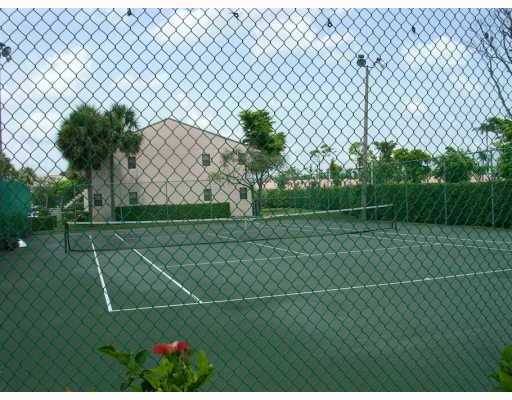 KENSINGTON WALK - Residential Lease