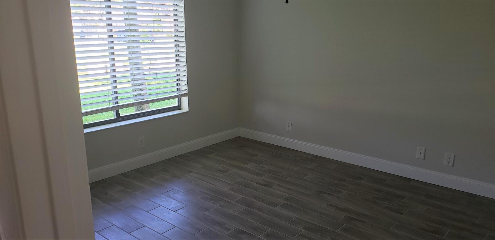 KENSINGTON WALK - Residential Lease