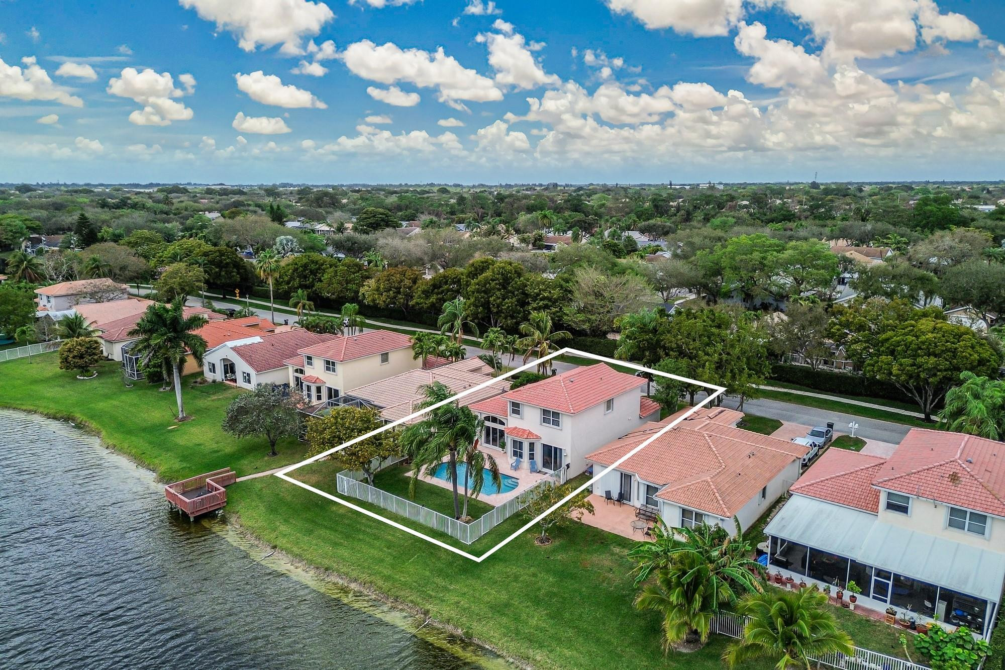 Coco Lakes 155-25 B - Residential