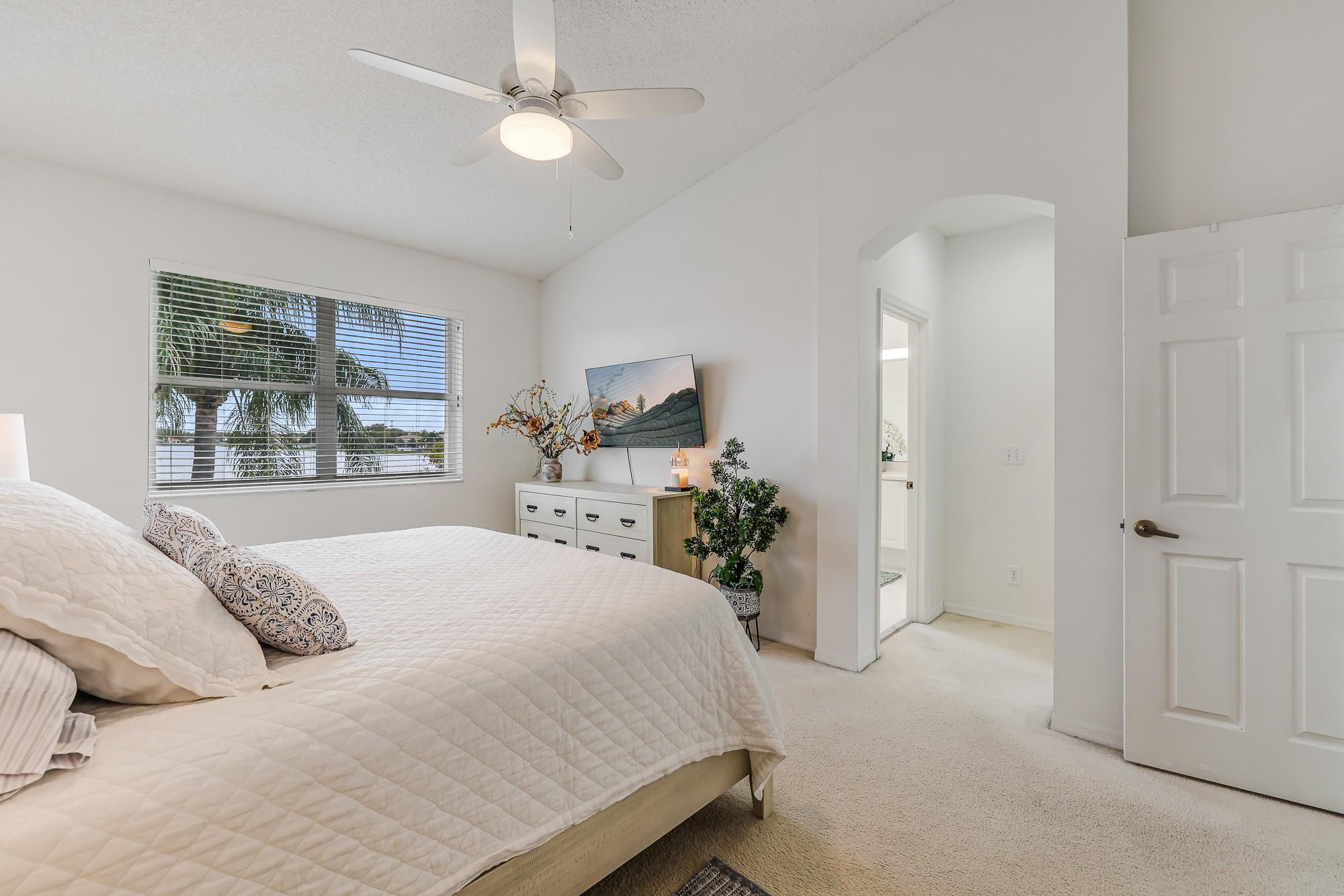 Coco Lakes 155-25 B - Residential