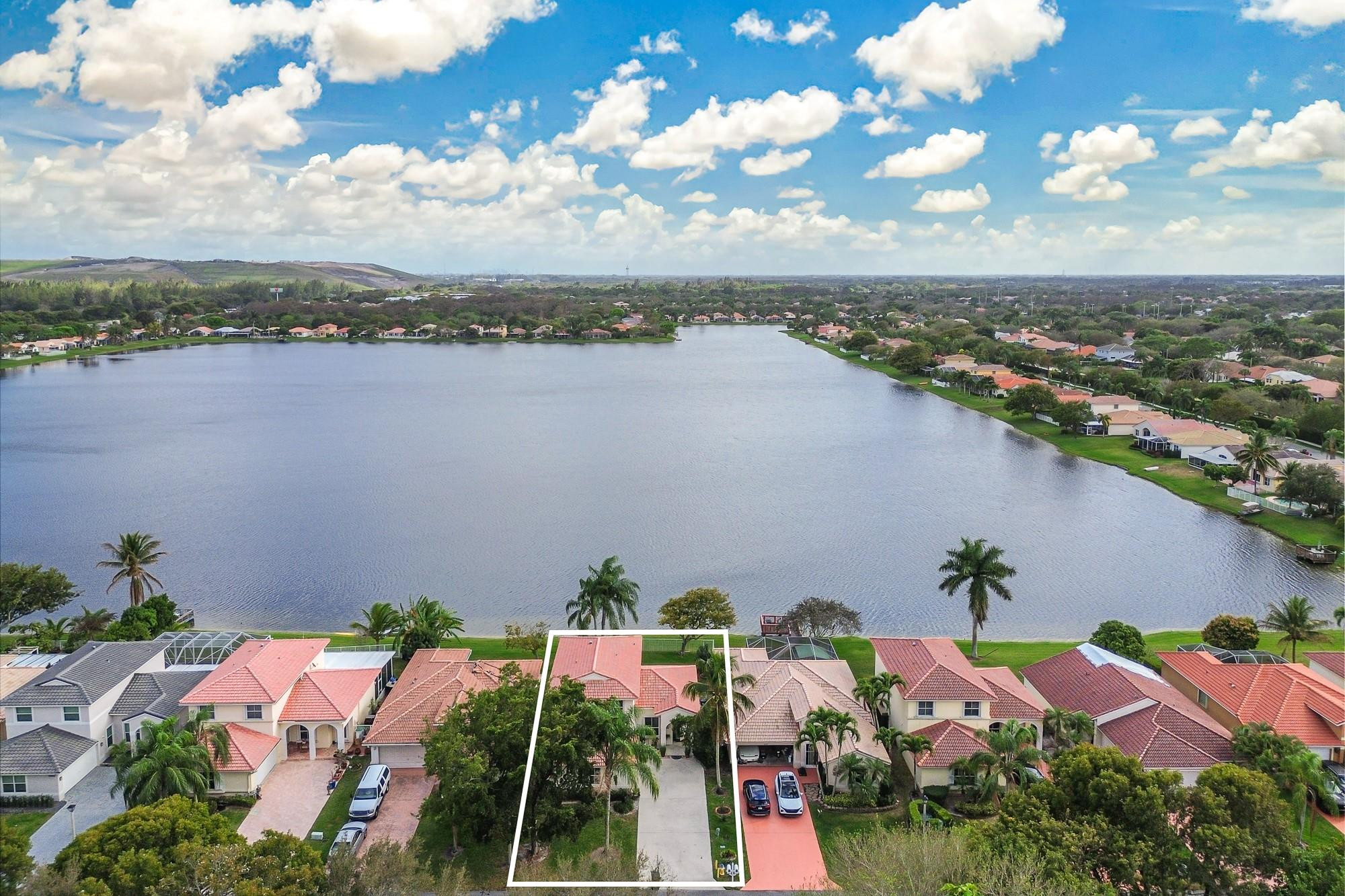Coco Lakes 155-25 B - Residential