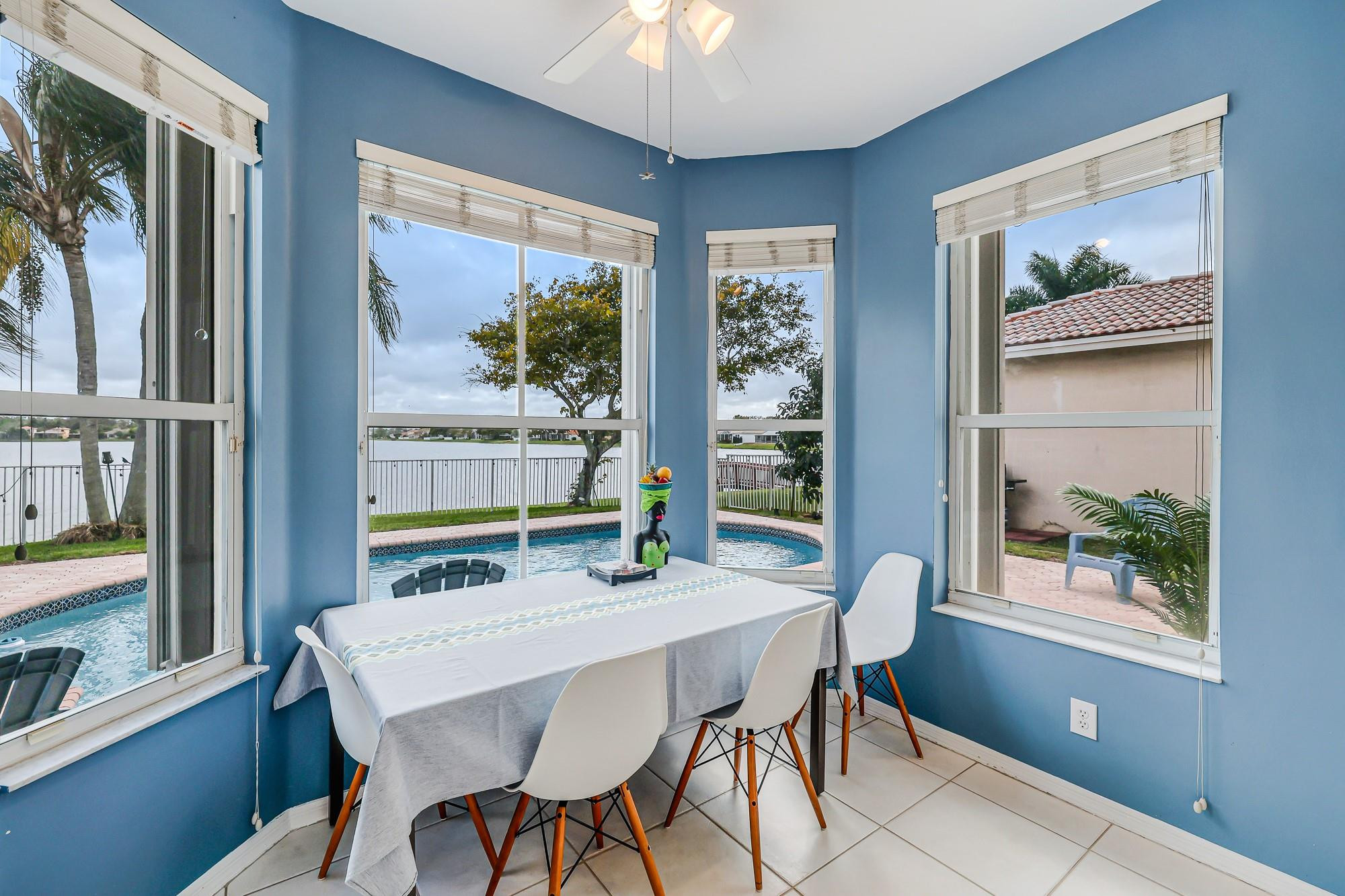 Coco Lakes 155-25 B - Residential