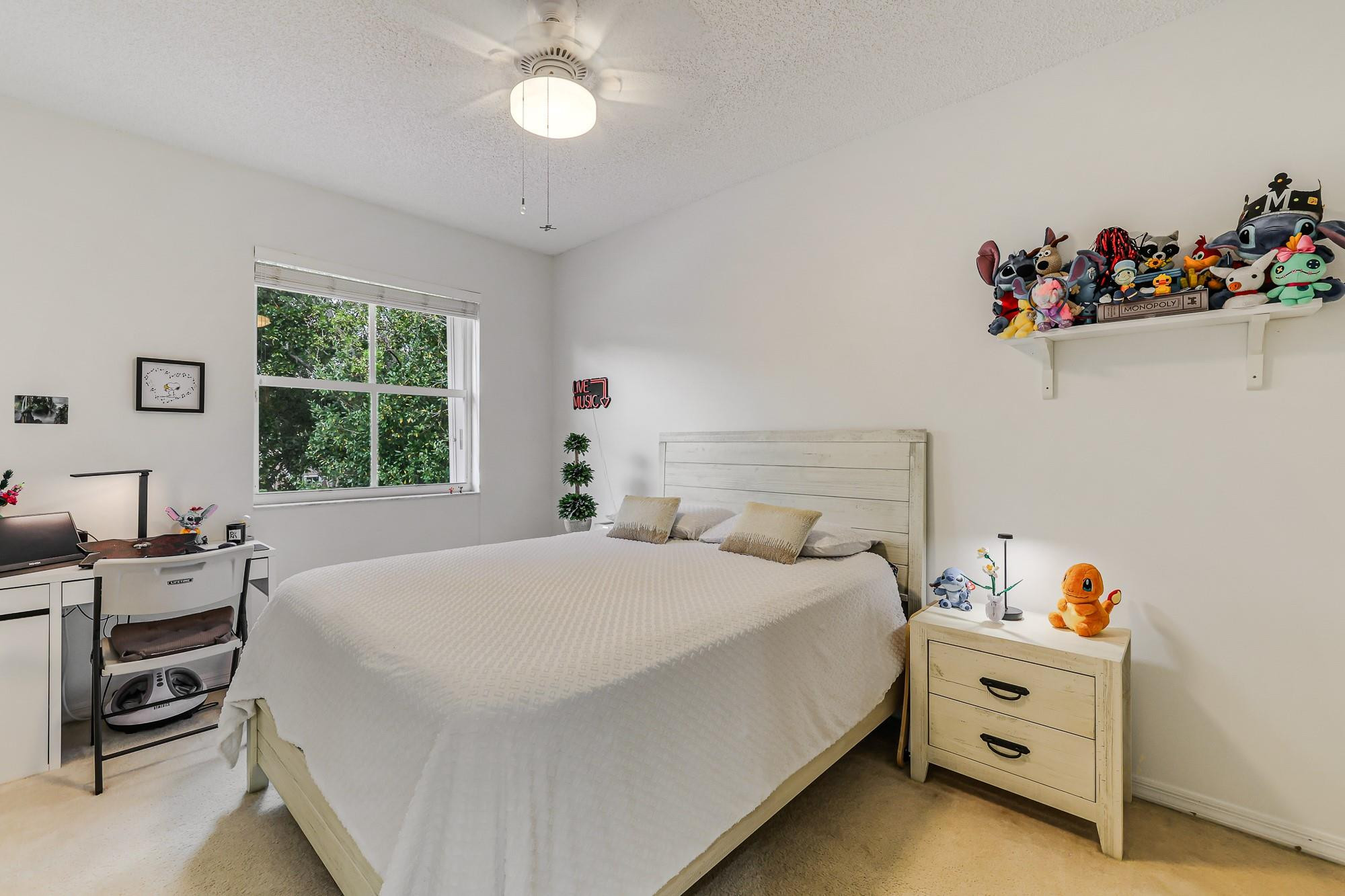 Coco Lakes 155-25 B - Residential