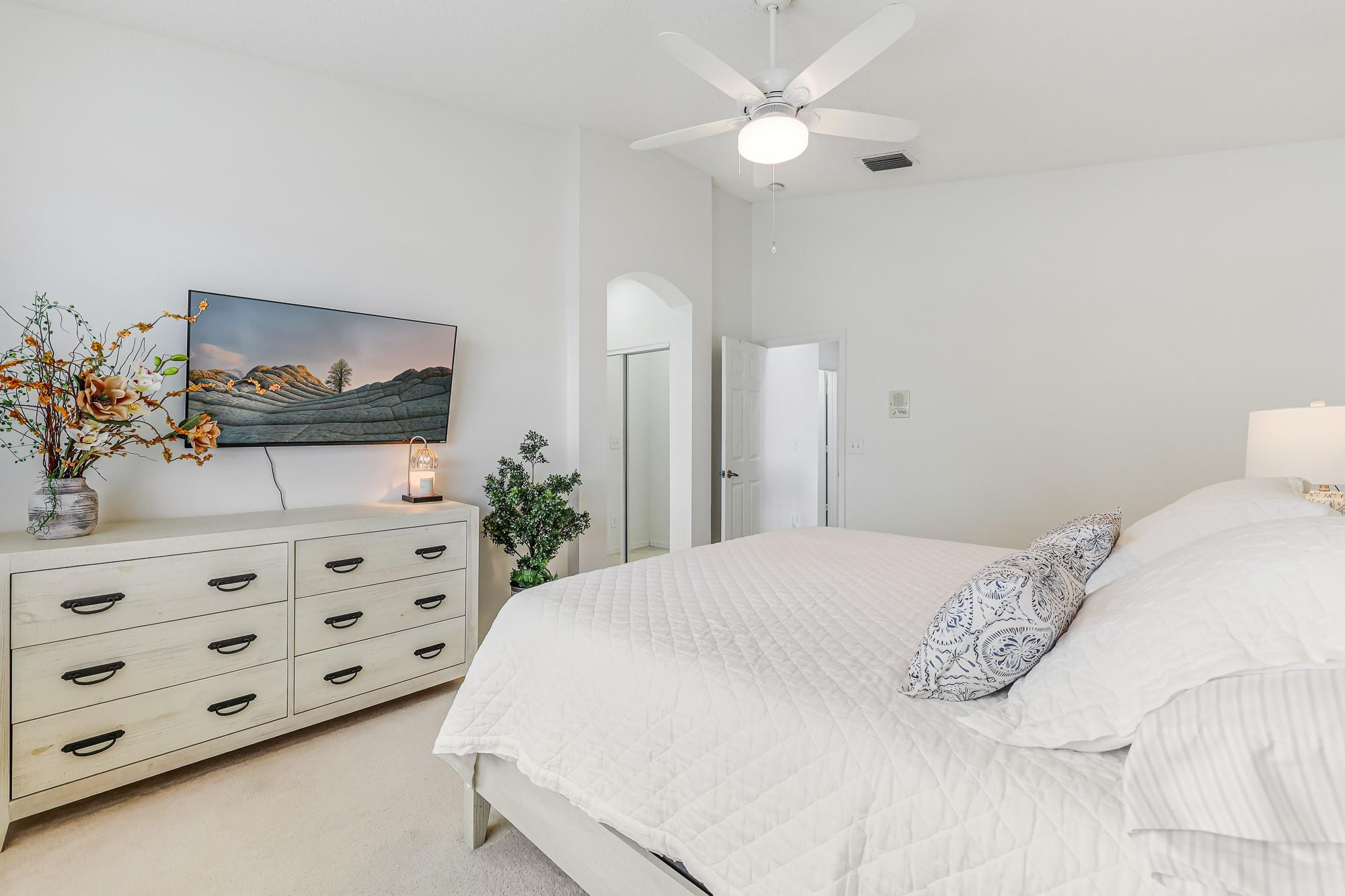 Coco Lakes 155-25 B - Residential