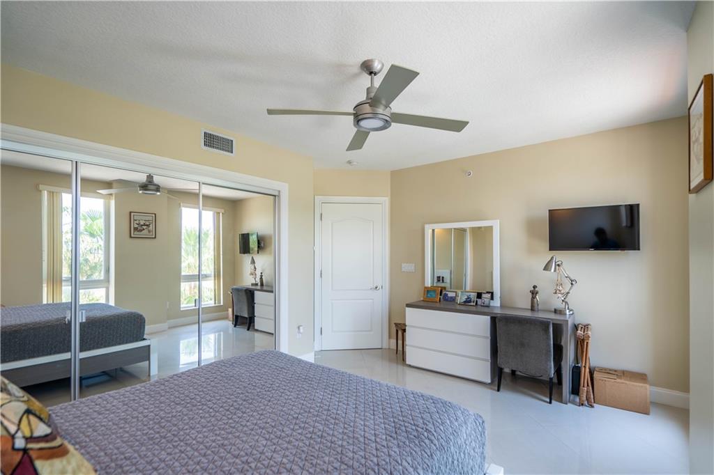 Puerta Del Sol - Residential