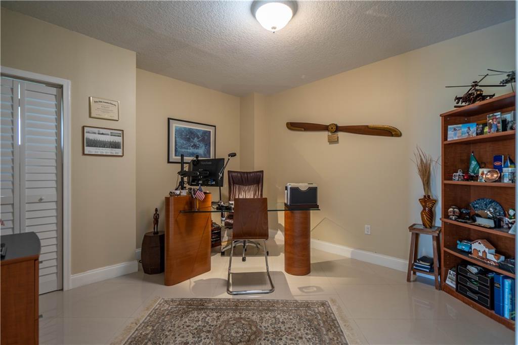 Puerta Del Sol - Residential