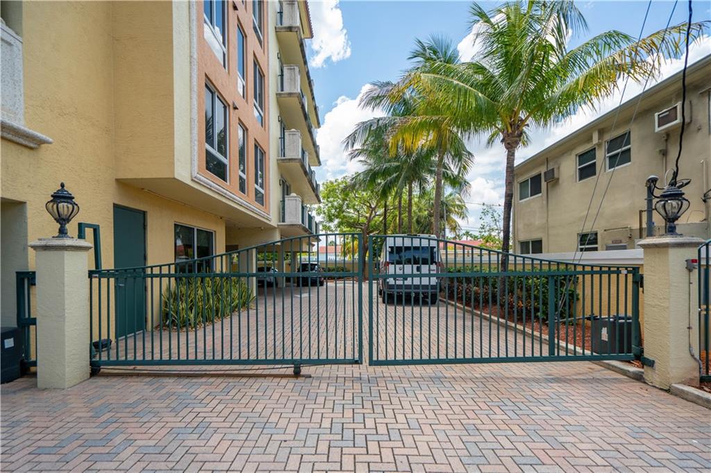 Puerta Del Sol - Residential