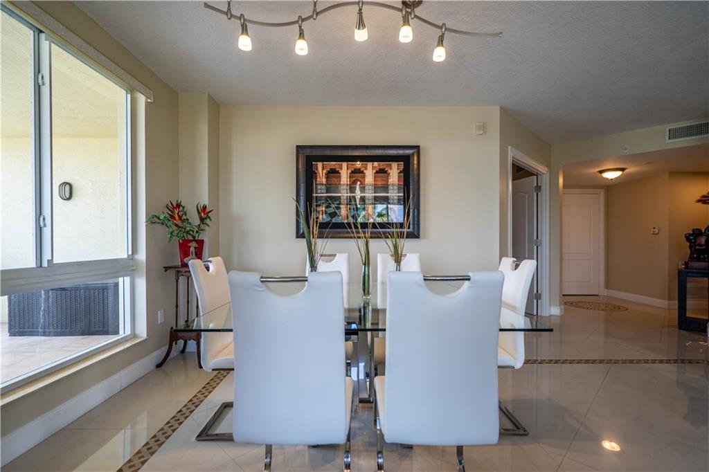 Puerta Del Sol - Residential