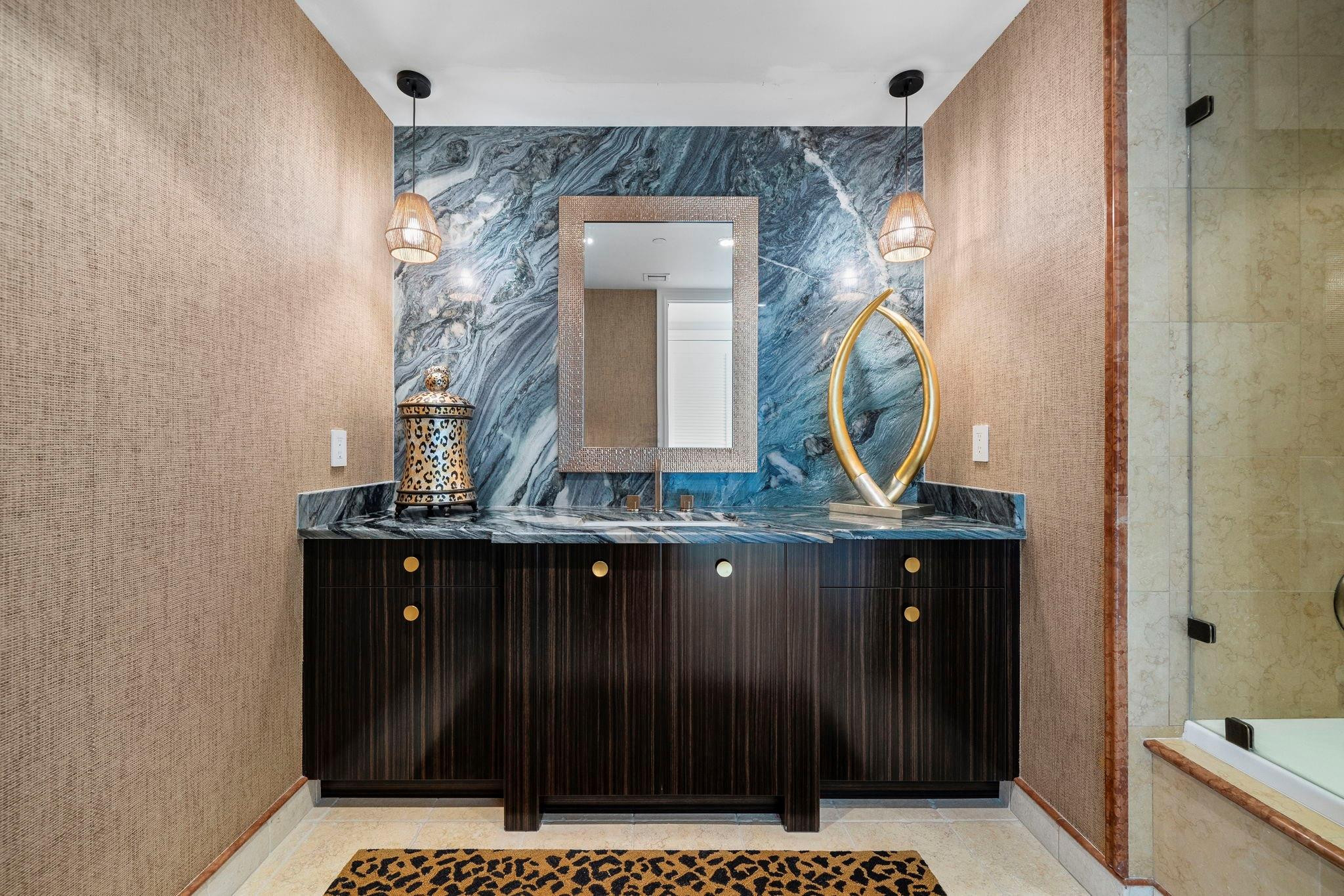 350 LAS OLAS PLACE - Residential