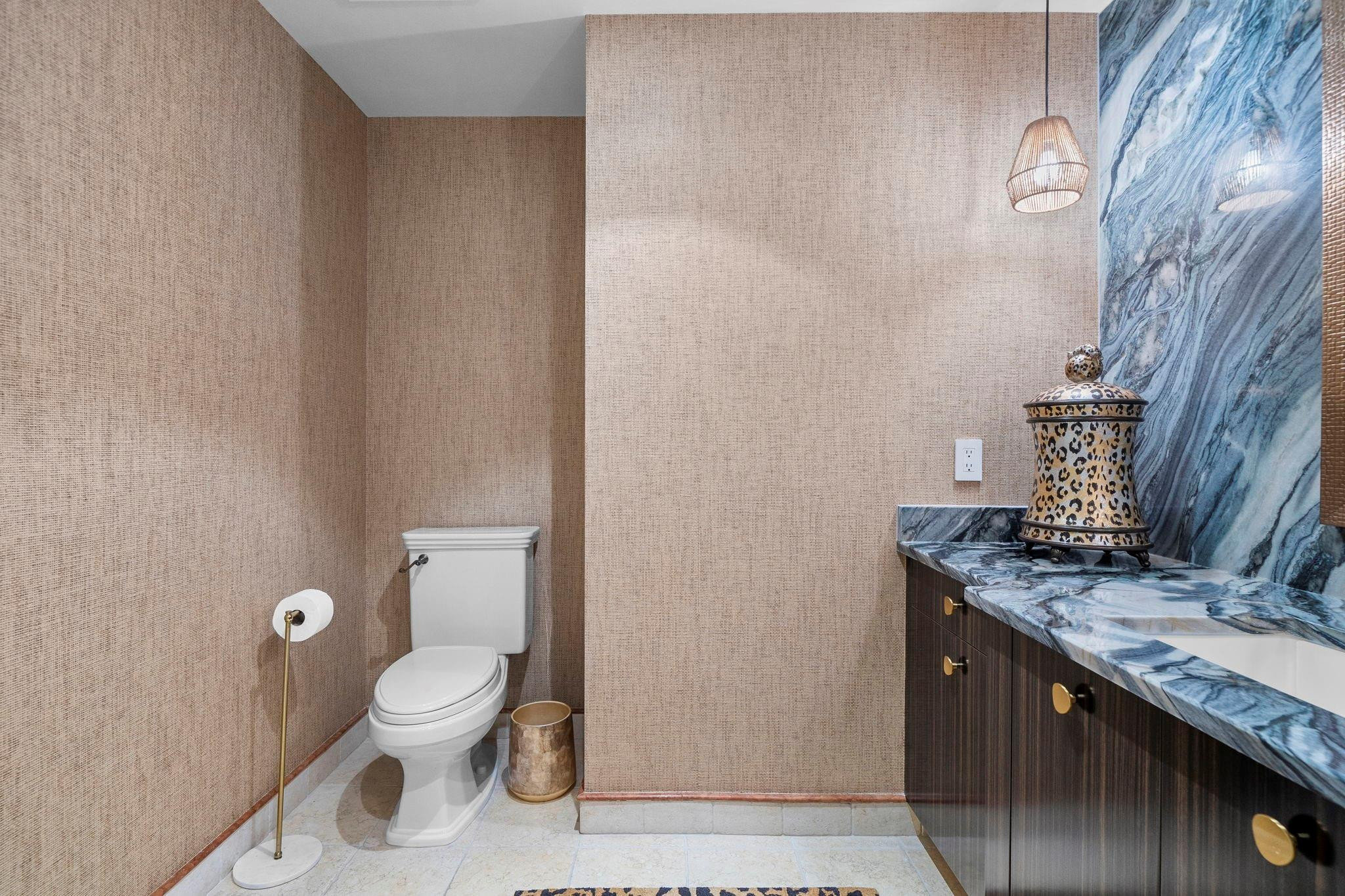 350 LAS OLAS PLACE - Residential