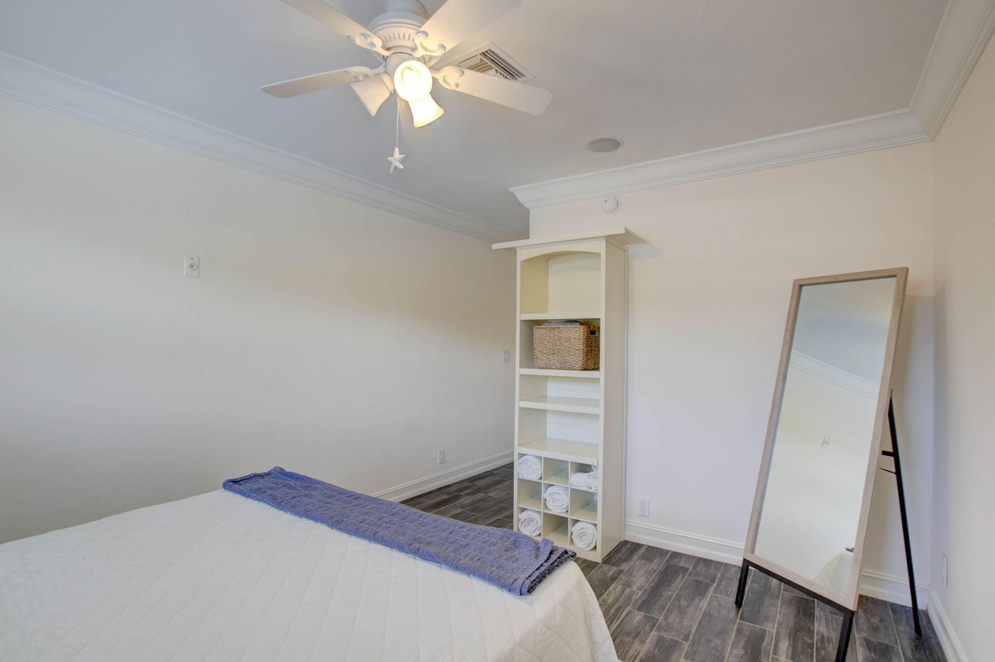 Bel-Air Isle 40-43 B - Residential