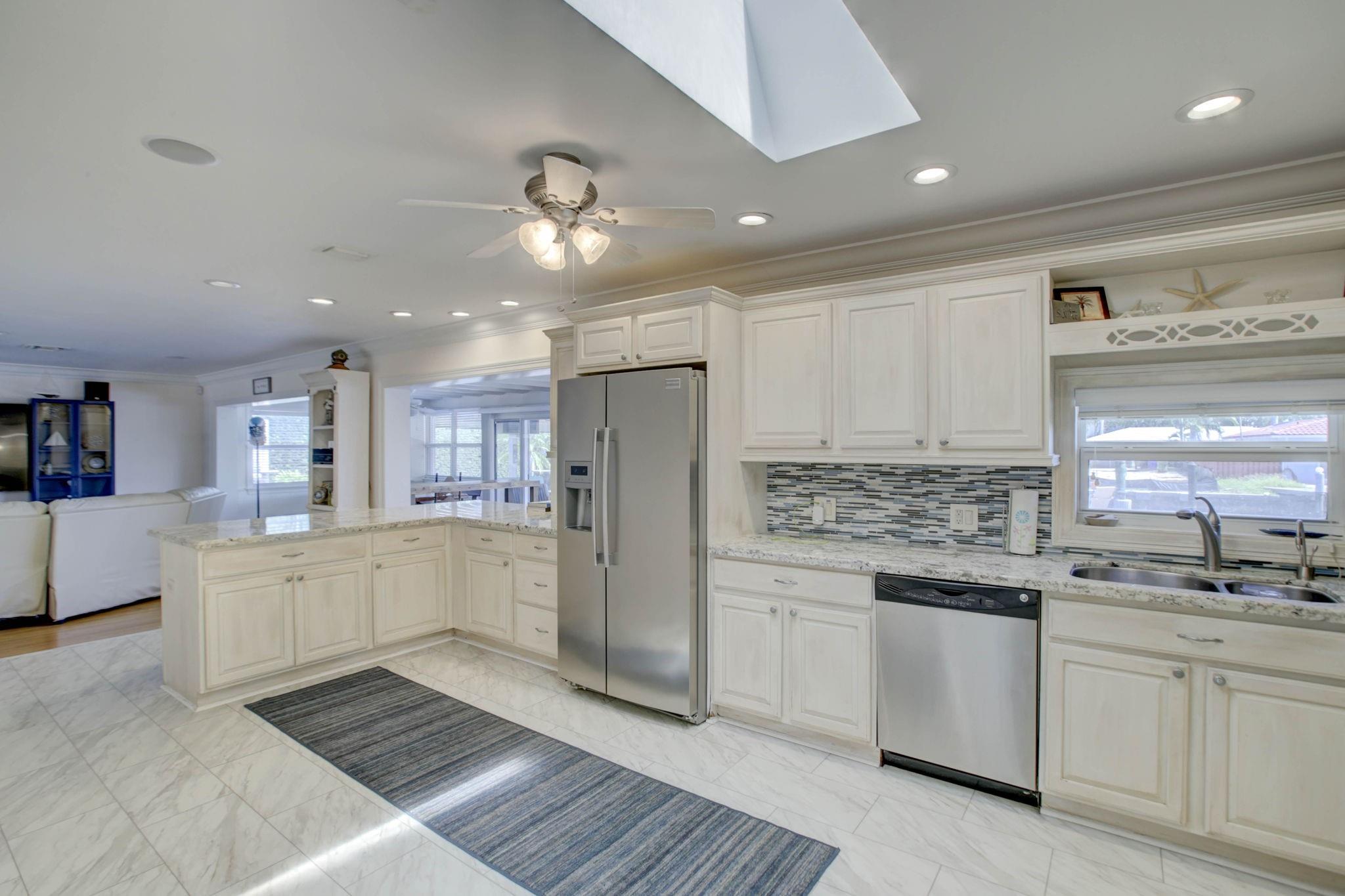 Bel-Air Isle 40-43 B - Residential