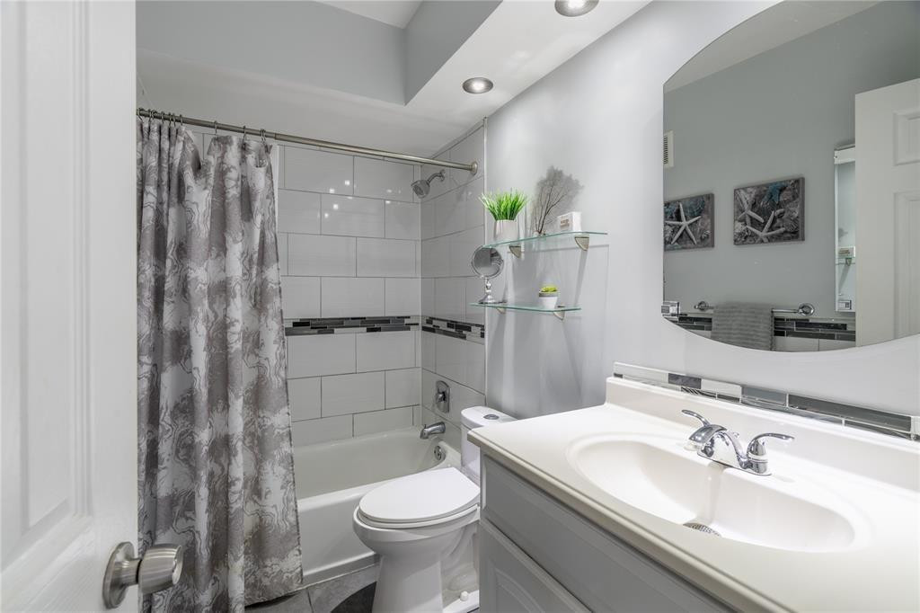 ISLE OF PARADISE CO-OP - Residential Lease