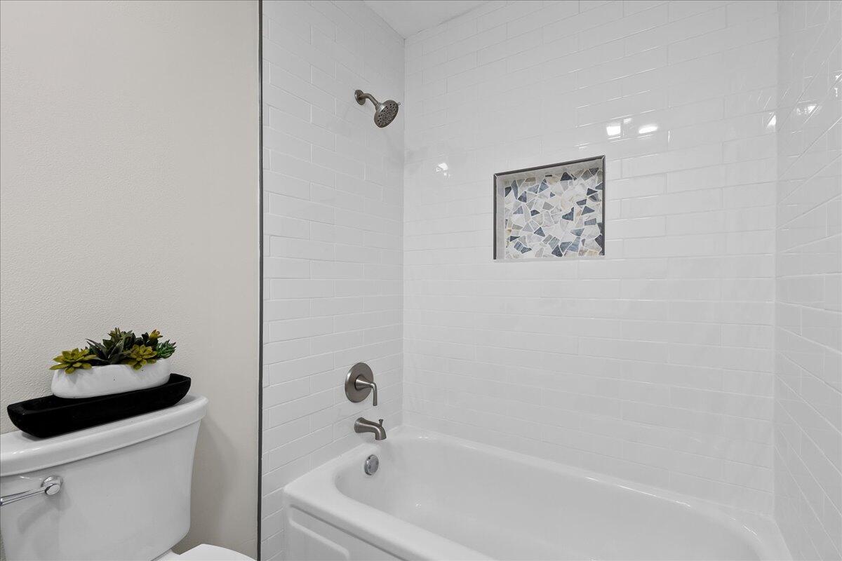 COVERED BRIDGE CONDO - Residential