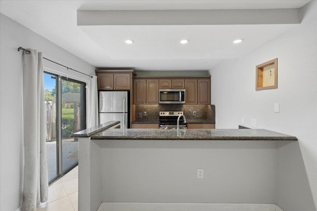 VILLAGE OF SANDALWOOD LAK - Residential