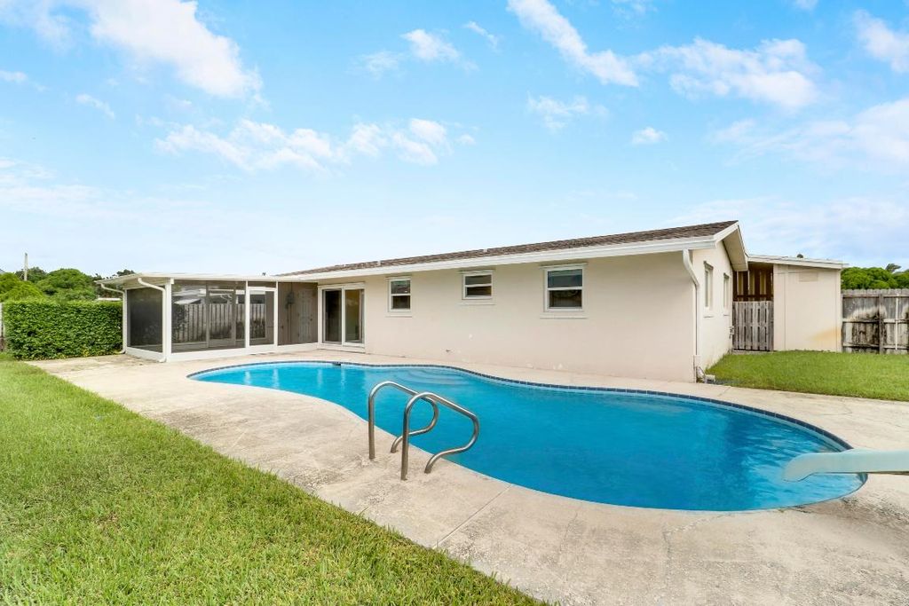 Photo of 1362 Berkshire Drive, West Palm Beach, FL 33406 (MLS # R11117977)