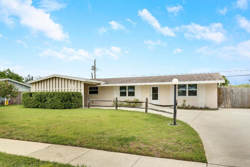 Photo of 1362 Berkshire Drive, West Palm Beach, FL 33406 (MLS # R11117977)
