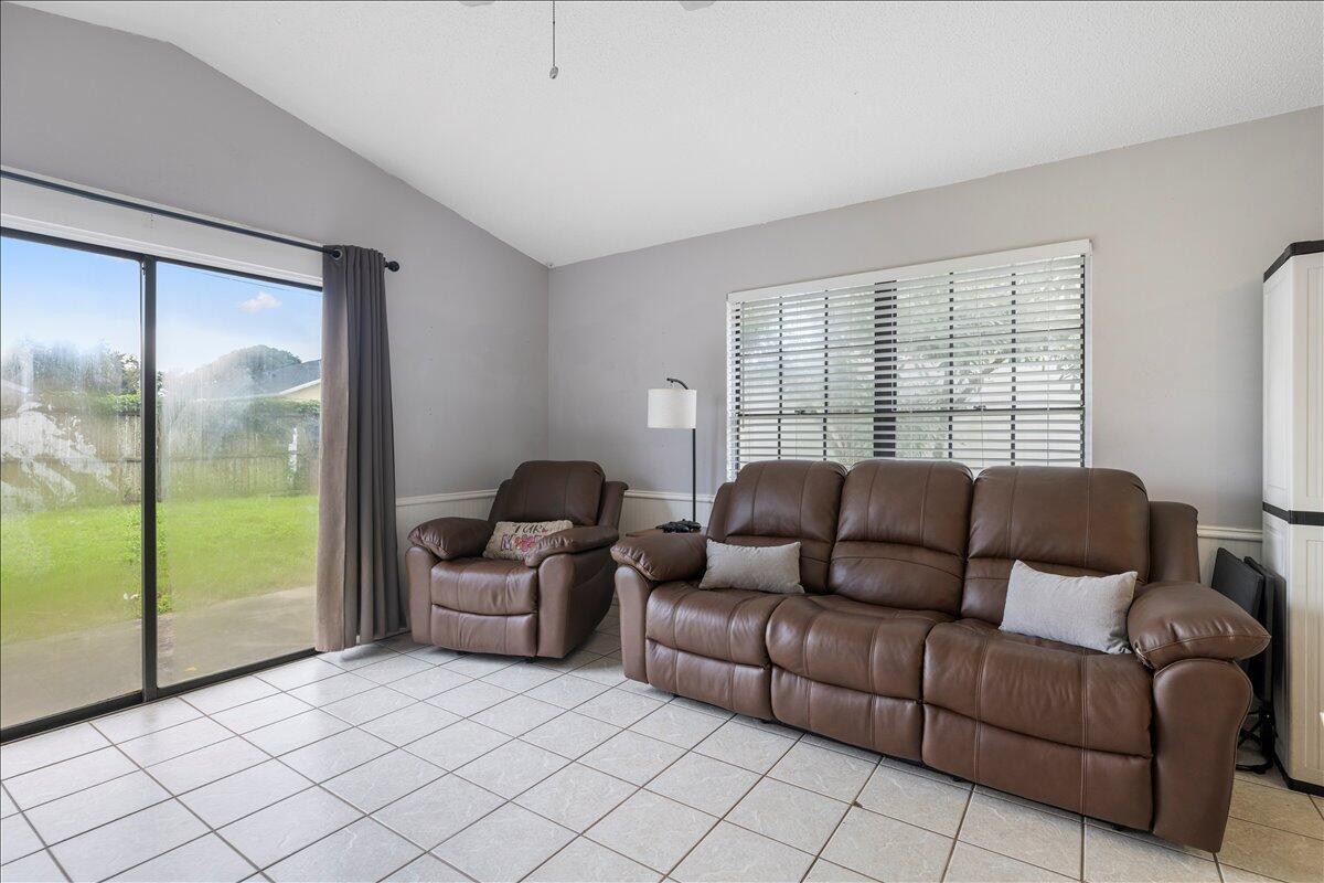 DIXIE HEIGHTS UNIT NO 2 - Residential