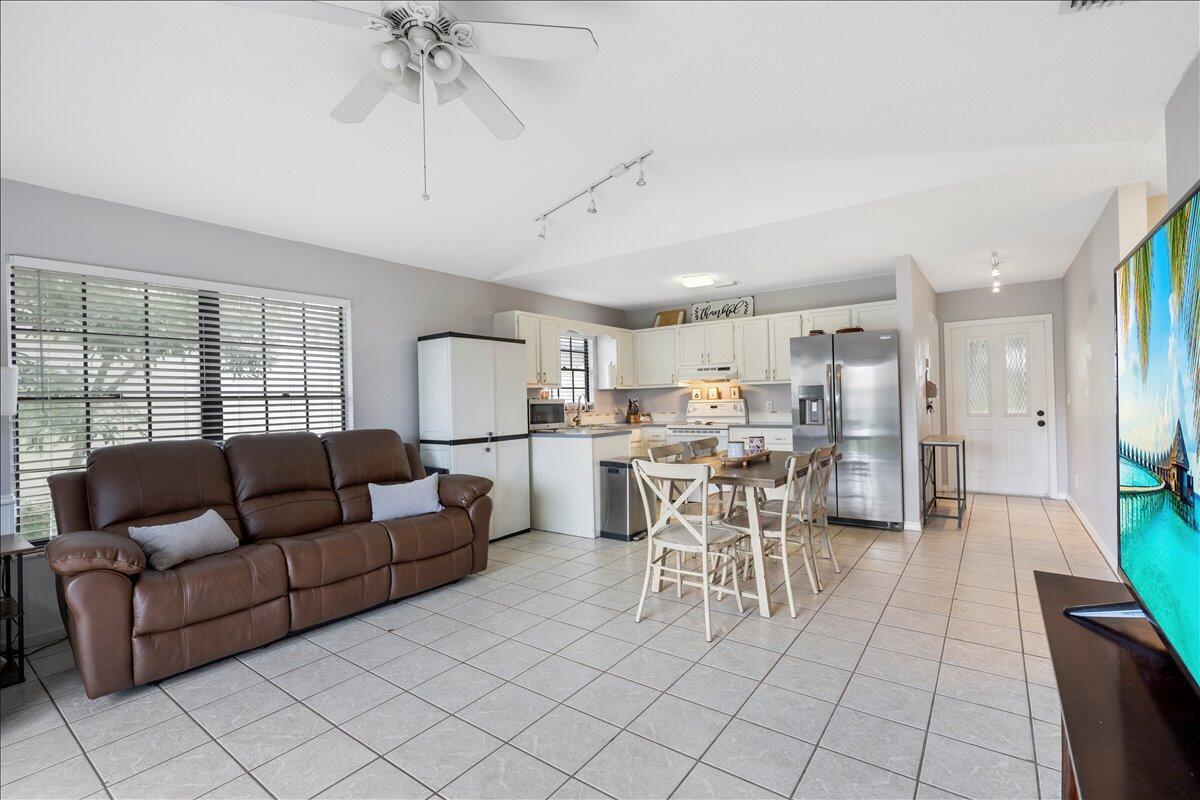 DIXIE HEIGHTS UNIT NO 2 - Residential