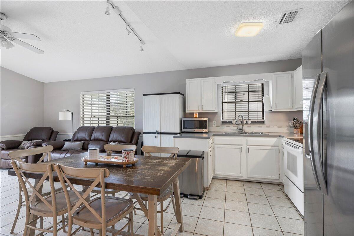 DIXIE HEIGHTS UNIT NO 2 - Residential