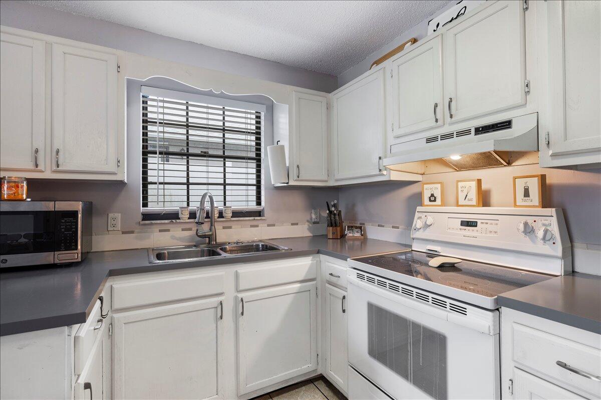DIXIE HEIGHTS UNIT NO 2 - Residential