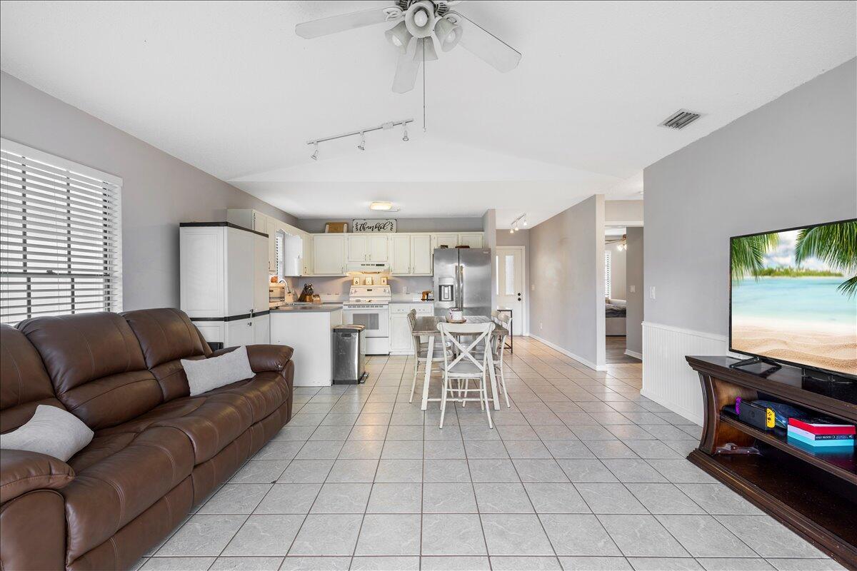 DIXIE HEIGHTS UNIT NO 2 - Residential