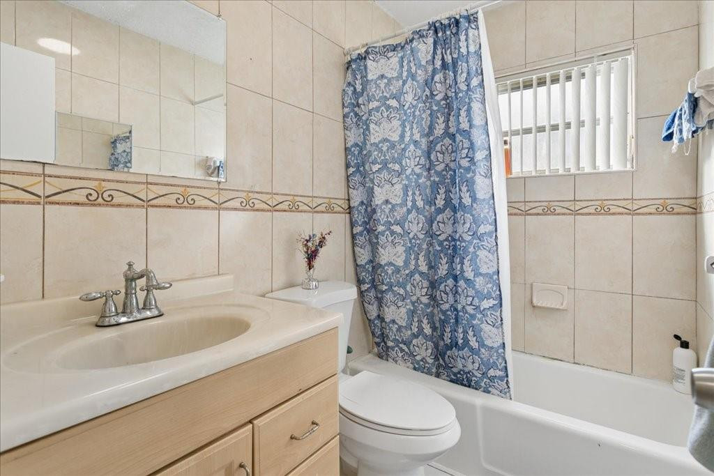 4290 NW 49th Terrace