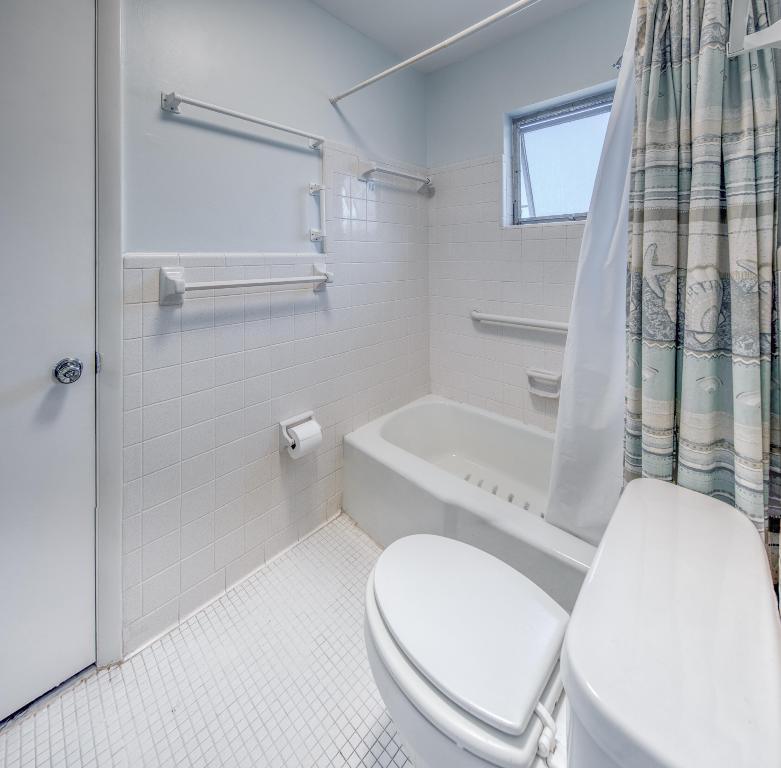 CLAIRHOUSE CONDO - Residential