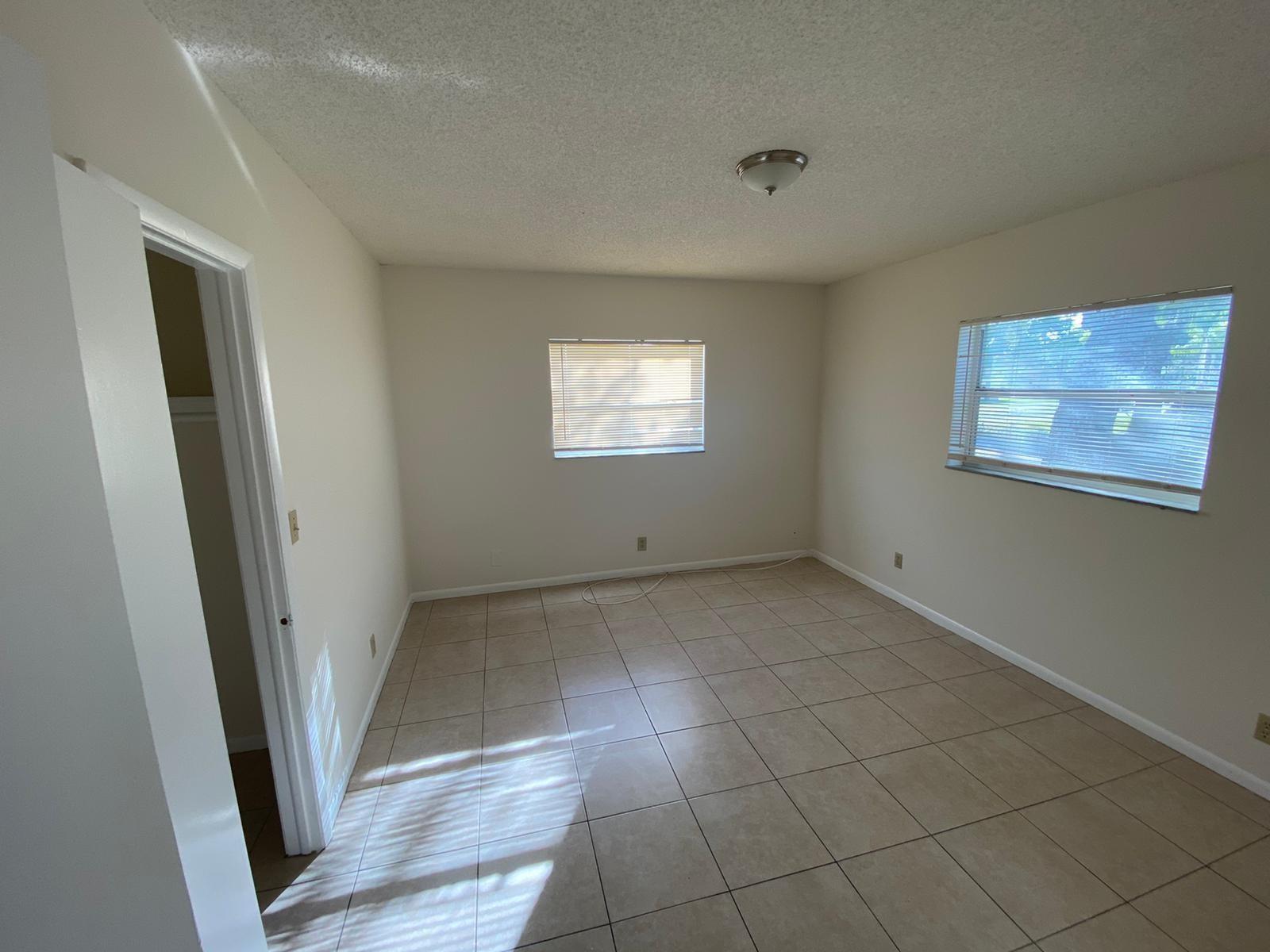 Town Of Modelo Dania B-49 - Residential Lease