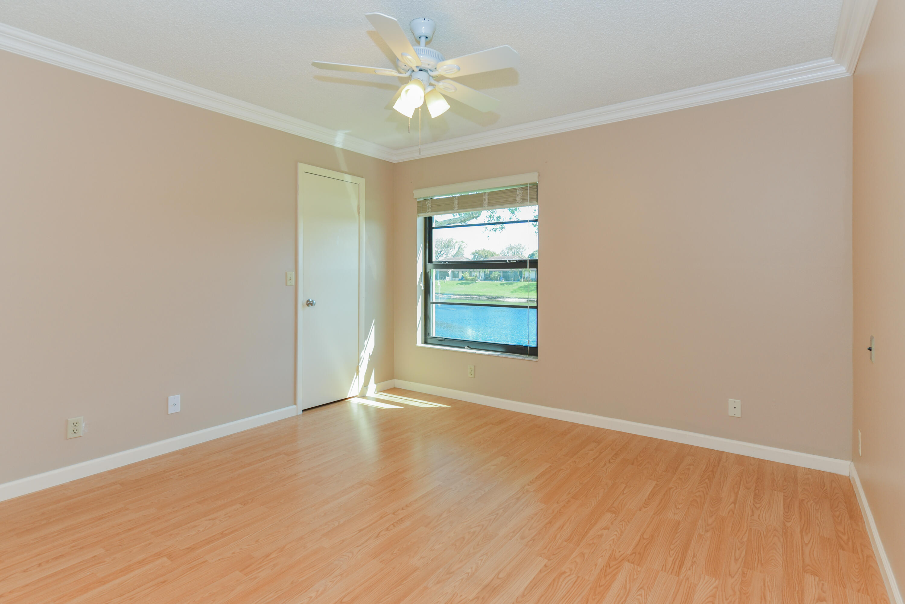 OAKWOOD II - Residential