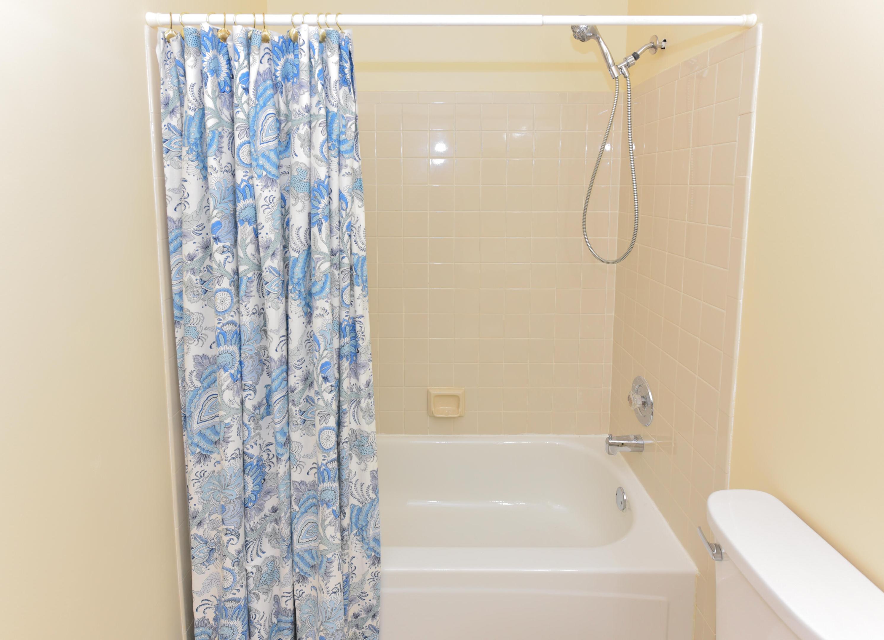 OAKWOOD II - Residential