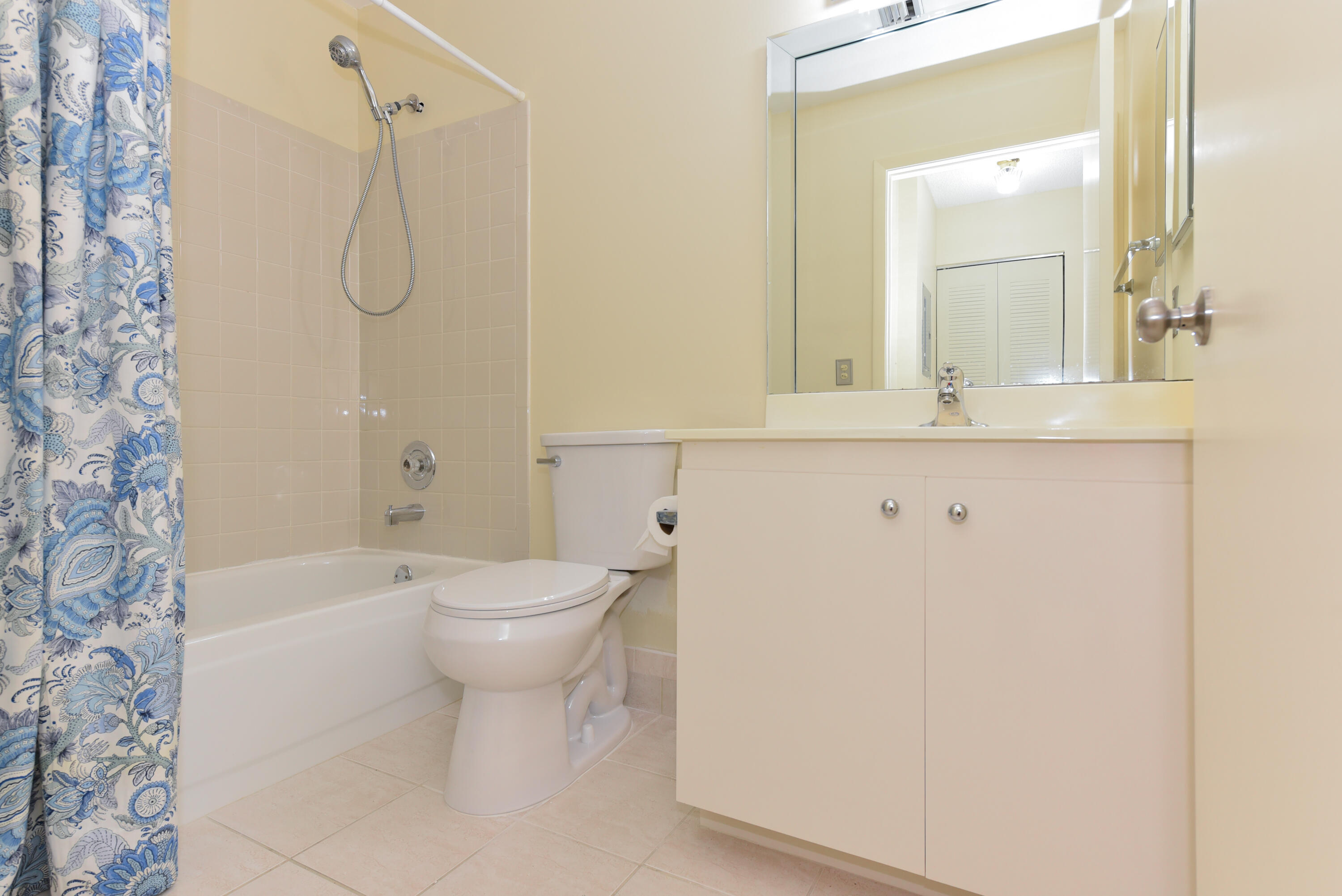 OAKWOOD II - Residential