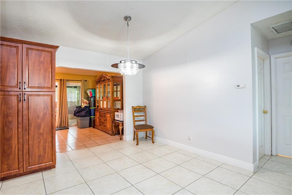 NORTH LAUDERDALE ESTATES - Residential