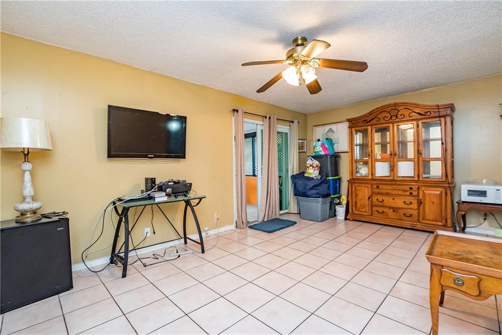 NORTH LAUDERDALE ESTATES - Residential