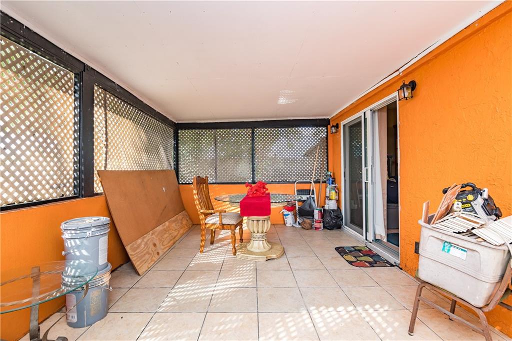 NORTH LAUDERDALE ESTATES - Residential