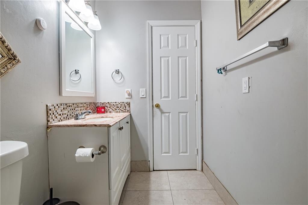 NORTH LAUDERDALE ESTATES - Residential