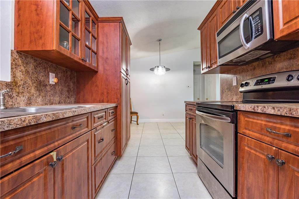 NORTH LAUDERDALE ESTATES - Residential