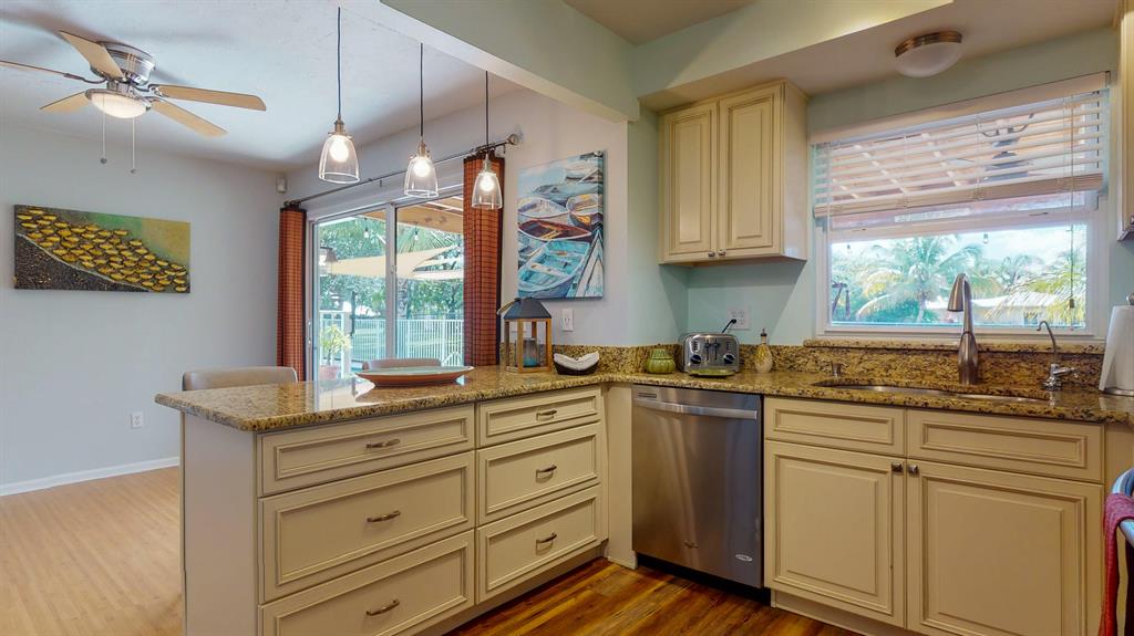 RUSTIC HILLS - Residential