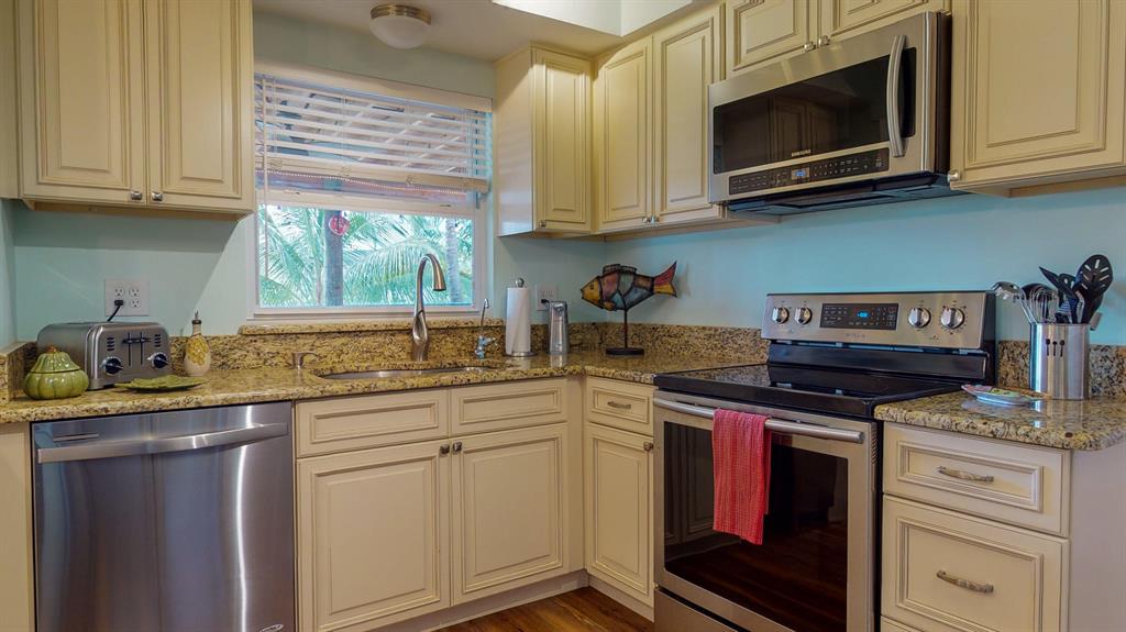 RUSTIC HILLS - Residential