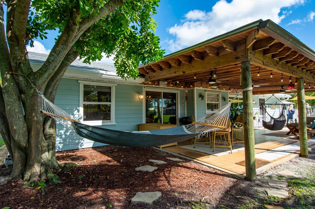 RUSTIC HILLS - Residential