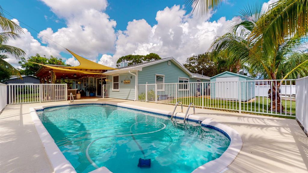 RUSTIC HILLS - Residential