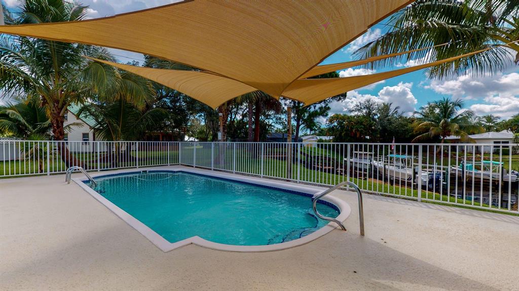 RUSTIC HILLS - Residential