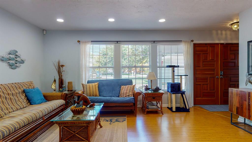 RUSTIC HILLS - Residential