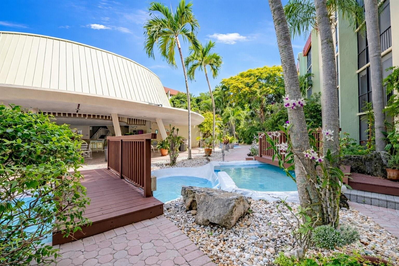 Cross Fox Condo Building C - Residential Lease