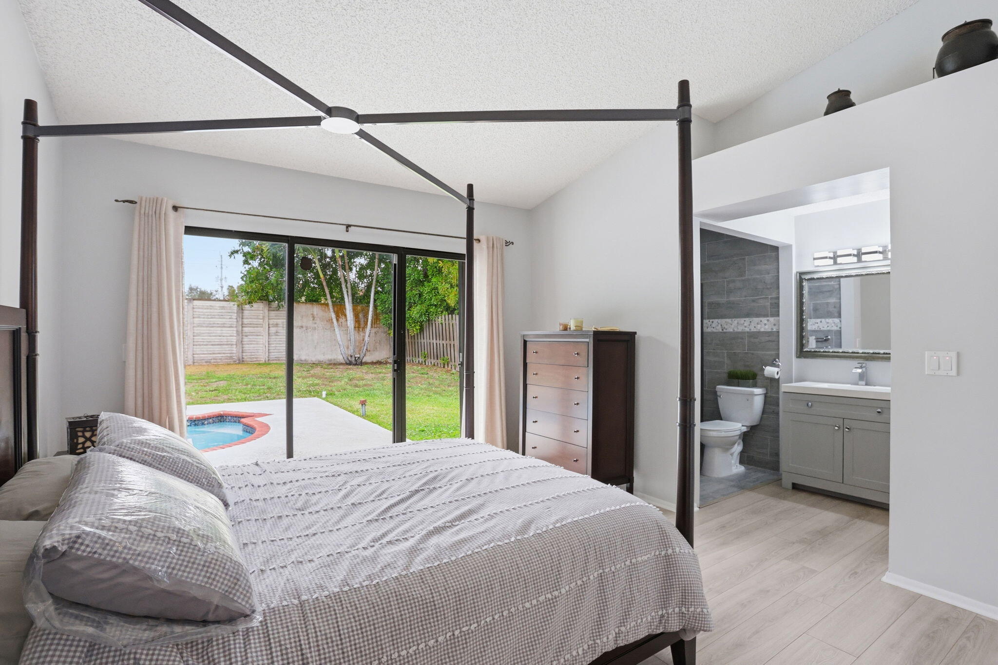 BEACHWOOD HEIGHTS - Residential