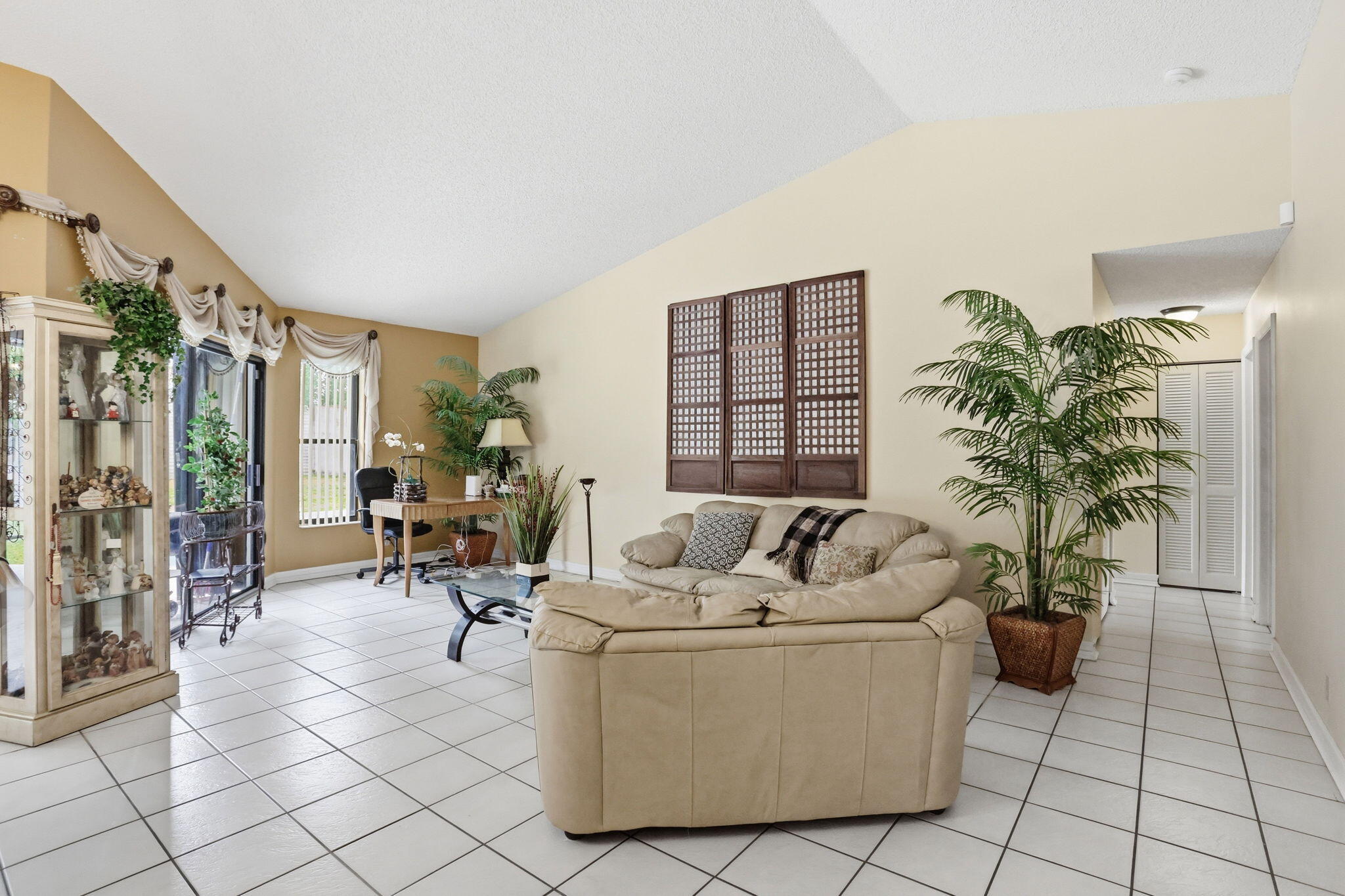 BEACHWOOD HEIGHTS - Residential